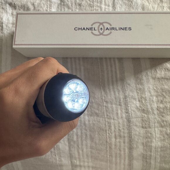 Chanel Airlines Umbrella Retractable NIB - Picture 8 of 11